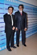 Amitabh Bachchan at Yes Bank Awards event in Mumbai on 1st Oct 2013 (11).jpg